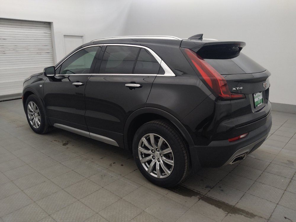 Used 2023 Cadillac XT4 Premium Luxury w/ Technology Package FWD image 3
