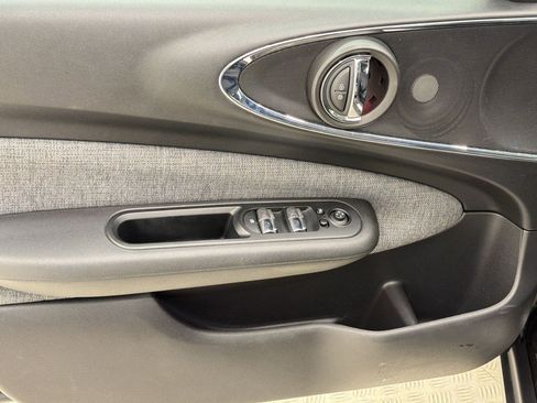 Used 2021 MINI Cooper Clubman S w/ Premium Package FWD image 12