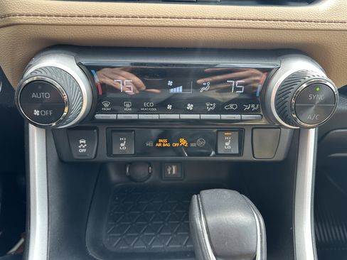 Certified 2023 Toyota RAV4 XLE Premium image 18