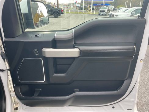 Used 2015 Ford F150 Lariat w/ Equipment Group 501A Mid image 34