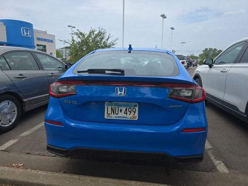 Used 2024 Honda Civic Sport image 6