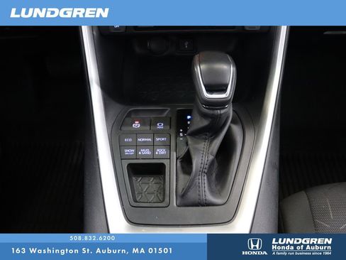 Used 2020 Toyota RAV4 XLE w/ Convenience Package image 24