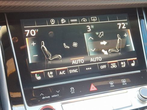 Used 2023 Audi RS Q8 4.0T image 17