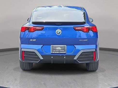 Used 2025 BMW X2 xDrive28i w/ M Sport Package AWD/4WD image 7