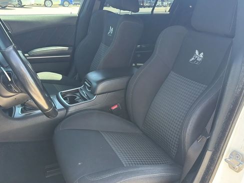Used 2019 Dodge Charger Scat Pack RWD image 75