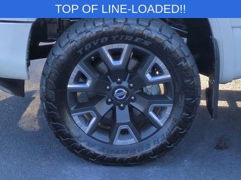 Used 2021 Nissan Titan Platinum Reserve w/ Moonroof Package image 10