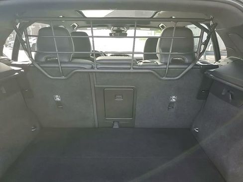 Used 2021 Volvo XC40 P8 Recharge w/ Advanced Package image 31