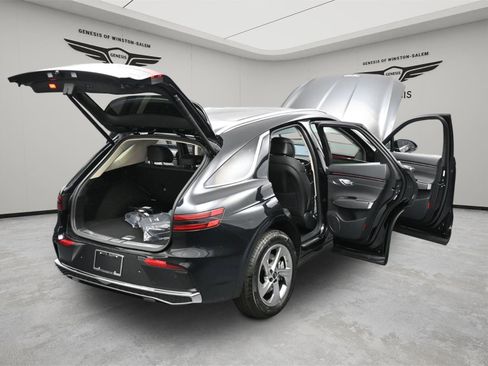 Used 2026 Genesis GV70 2.5T Select image 17