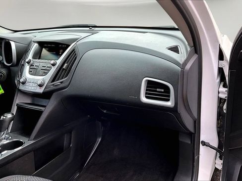 Used 2016 Chevrolet Equinox LT image 23