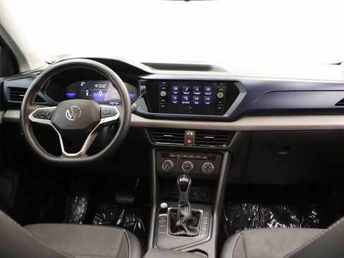 Used 2022 Volkswagen Taos SE FWD image 13