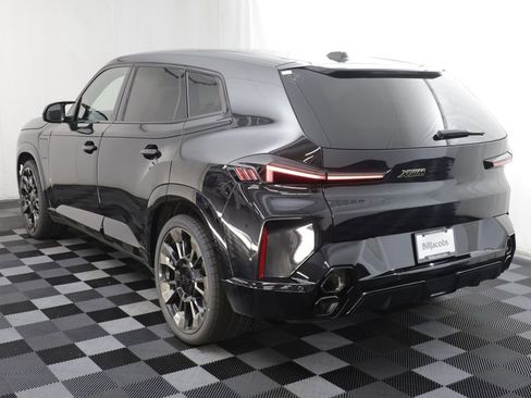 Certified 2023 BMW XM AWD/4WD image 18