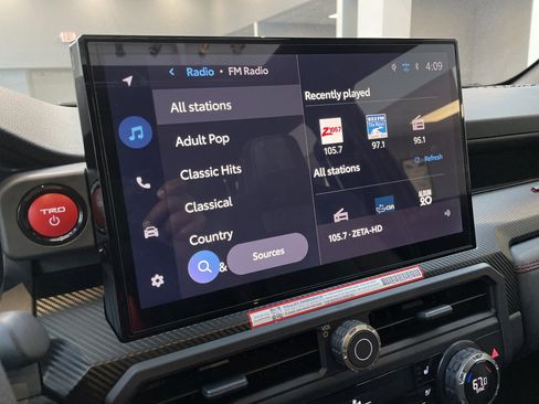 Used 2025 Toyota Tacoma TRD Pro image 24