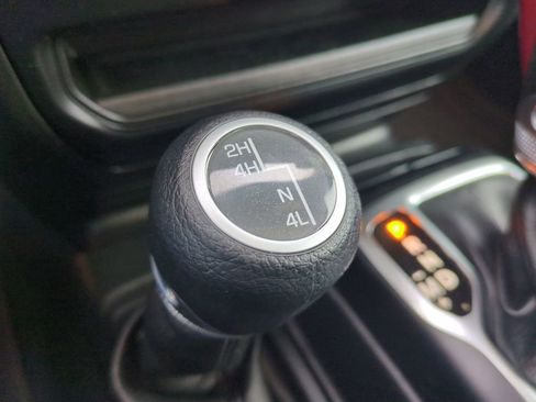 Used 2023 Jeep Gladiator Willys image 24