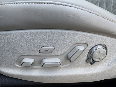 Used 2023 Genesis GV80 3.5T w/ Prestige Package AWD/4WD image 16