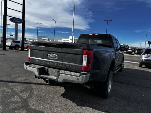 Used 2017 Ford F350 Lariat w/ Lariat Ultimate Package image 4