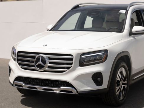 Used 2026 Mercedes-Benz GLB 250 image 6