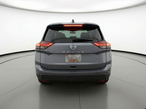 Used 2025 Nissan Rogue SV FWD image 7