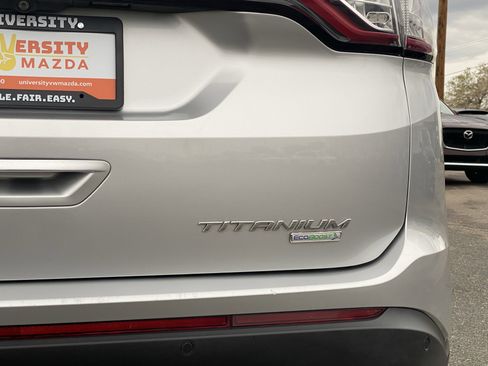 Used 2017 Ford Edge Titanium FWD image 25