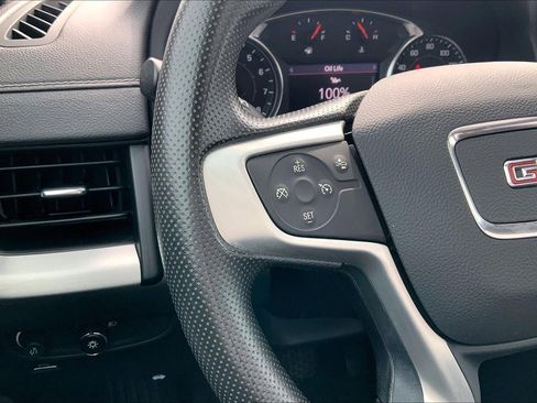 Used 2022 GMC Terrain SLE w/ Driver Convenience Package image 17