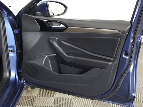 Used 2021 Volkswagen Jetta SEL Premium image 27