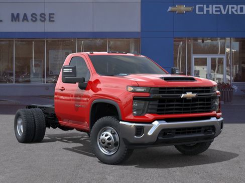 New 2026 Chevrolet Silverado 3500 W/T image 7
