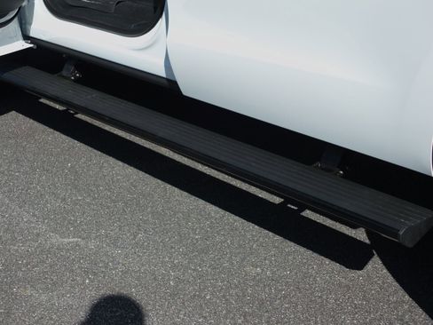 New 2025 Ford Expedition Max Platinum w/ Stealth Appearance Package image 10