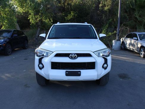 Used 2016 Toyota 4Runner SR5 RWD image 2
