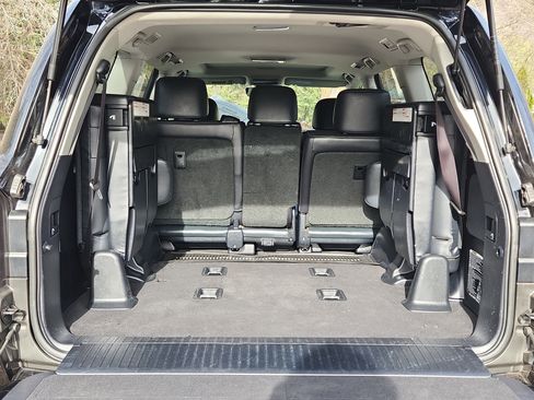 Certified 2019 Toyota Land Cruiser image 12