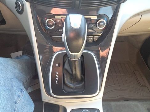 Used 2013 Ford C-MAX SEL image 33