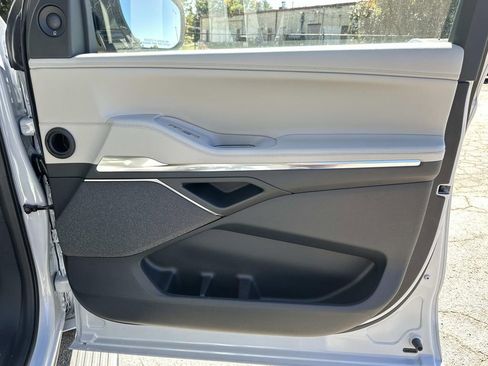 New 2025 Lincoln Navigator Reserve image 14