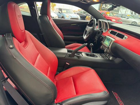 Used 2015 Chevrolet Camaro SS w/ Commemorative Special Edition RWD image 30