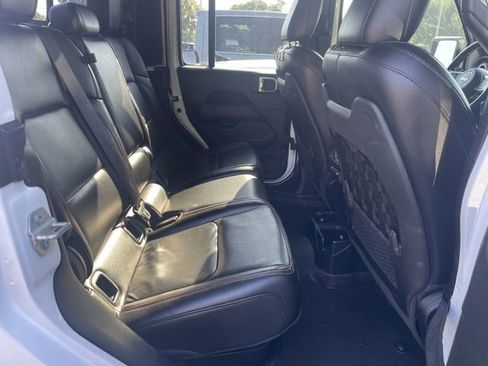 Used 2020 Jeep Gladiator Rubicon AWD/4WD image 15