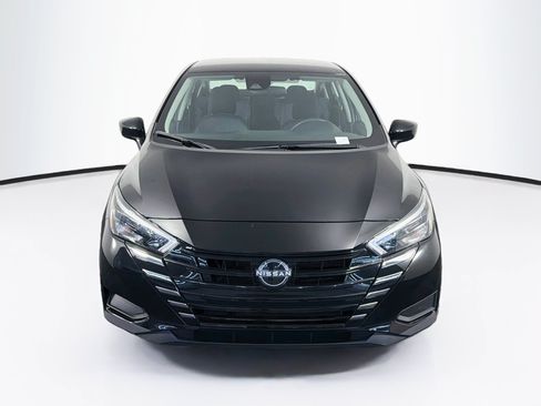 Used 2025 Nissan Versa SV FWD image 2