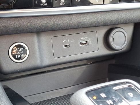 Certified 2023 Nissan Rogue SV image 26