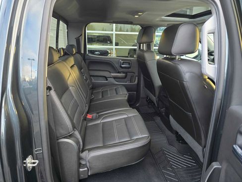 Used 2018 GMC Sierra 1500 Denali w/ Denali Ultimate Package image 12