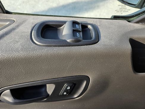 Used 2020 Ford Transit 250 Medium Roof image 12