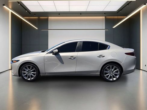 Used 2023 MAZDA MAZDA3 s FWD image 2