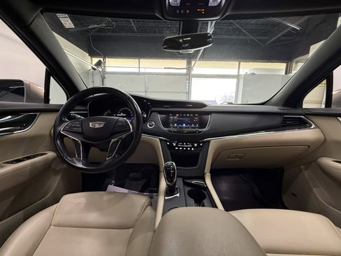 Used 2019 Cadillac XT5 AWD image 13