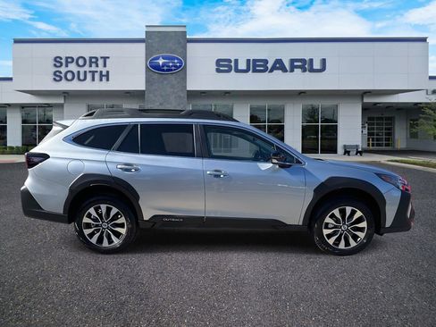 New 2025 Subaru Outback Limited image 2
