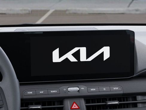 New 2026 Kia K4 FWD image 20