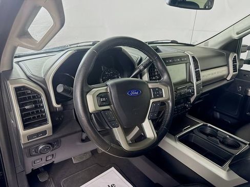 Used 2020 Ford F350 Lariat image 11