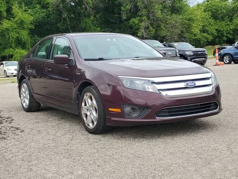 Used 2011 Ford Fusion SE FWD image 1