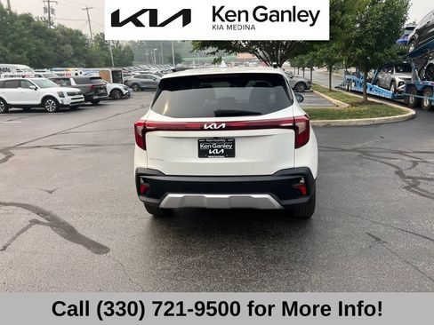 Certified 2024 Kia Seltos S FWD image 7