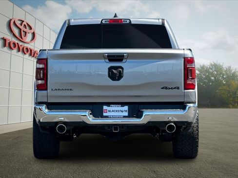 Used 2022 RAM 1500 Laramie AWD/4WD image 4