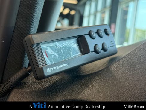 Used 2023 Mercedes-Benz Metris Cargo image 16