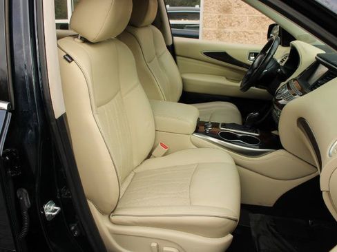 Used 2017 INFINITI QX60 FWD w/ Deluxe Technology Package image 10