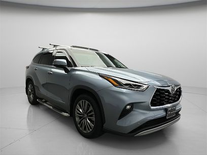 Used 2021 Toyota Highlander Platinum