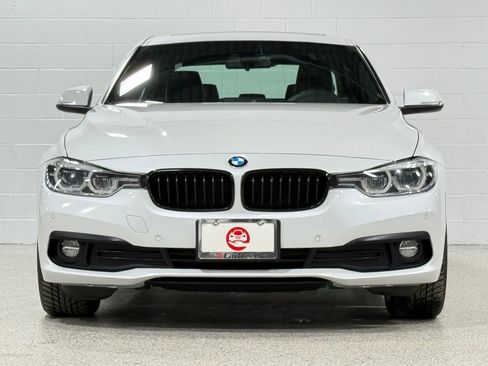 Used 2016 BMW 320i xDrive 320i xDrive Sedan 4D image 3
