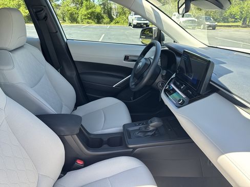 New 2026 Toyota Corolla Cross L FWD image 32