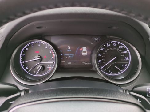 Used 2023 Toyota Camry SE image 10